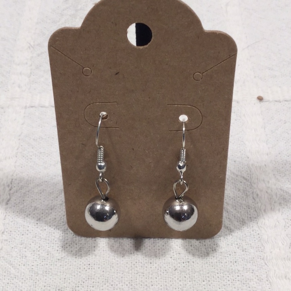 🌸4/$25🌸 - Sterling Silver Sphere Earrings